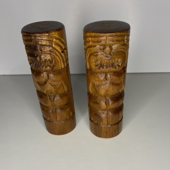 Tiki Wood, Monkey-Pod Salt & Pepper Shakers - Picture 7 of 7